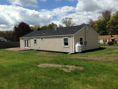 172 Skyridge St, Ludlow, MA 01056 - photo 3