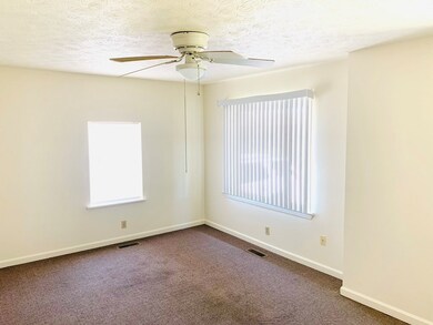 126 Bostick Dr, Hopkinsville, KY 42240 - photo 6