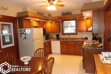 3197 Iowa 16, Wever, IA 52658 - photo 2