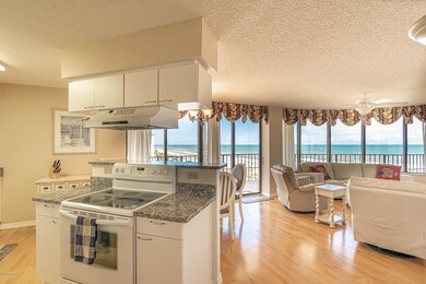 Kitchen Living 4