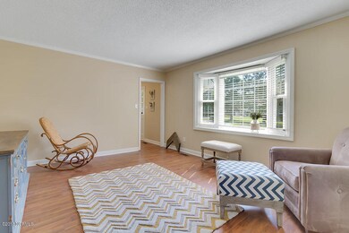 209 Cambridge Ct, Jacksonville, NC 28546 - photo 5