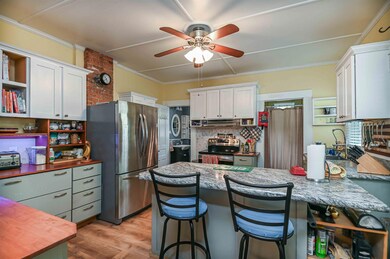 4-6 Waverly St, Concord, NH 03301 - photo 7