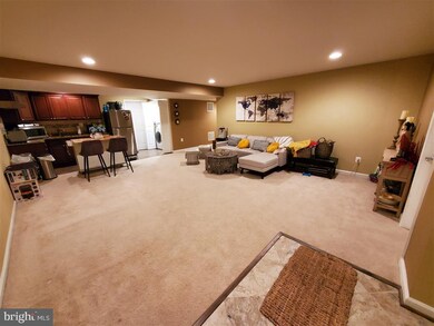 42234 Oasis Ct, Chantilly, VA 20152 - photo 5