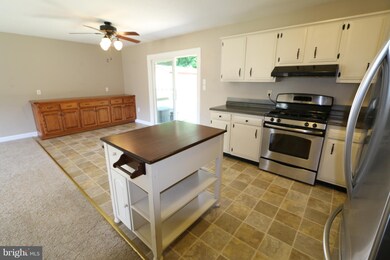 2809 Rohrersville Rd, Rohrersville, MD 21779 - photo 4