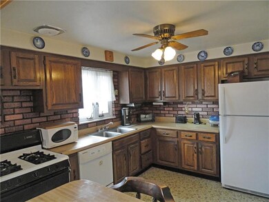 Nice size kitchen includes appliances
