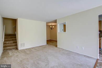 9309 Jarrett Ct, Montgomery Village, MD 20886 - photo 5