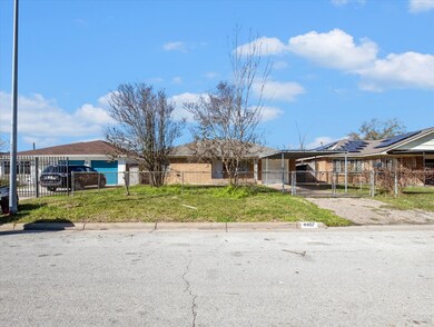 4407 Edison St, Houston, TX 77009 - photo 6