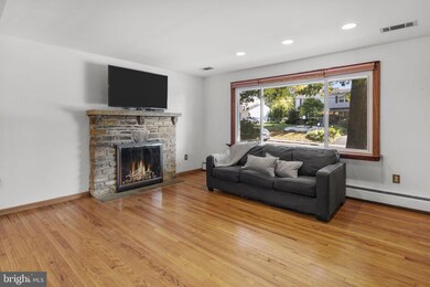 2021 Spring Mill Rd, Conshohocken, PA 19428 - photo 3