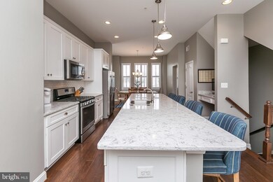 1602 Rampart Mews, Baltimore, MD 21230 - photo 4