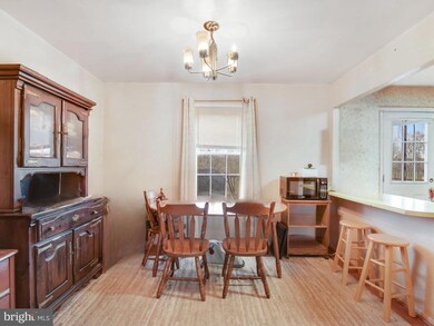 9426 Abingdon Ct, Manassas, VA 20109 - photo 3