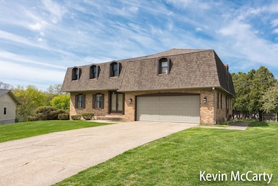 1_Front Exterior-5
