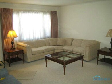 2307 Oak Grove Place, Toledo, OH 43613 - photo 2