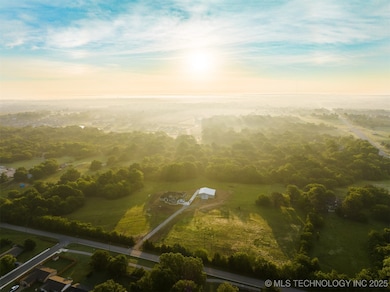 2423 S 1st Place, Broken Arrow, OK 74012 - photo 5