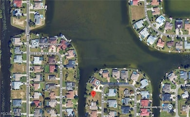 404 SE 9th Place, Cape Coral, FL 33990 - photo 3