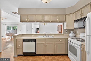 62 Woolsey Ct, Pennington, NJ 08534 - photo 7