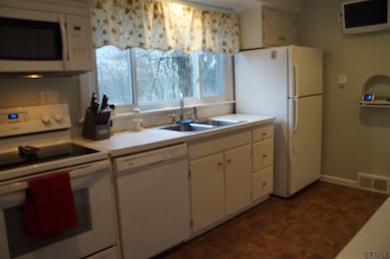 62 Spring Rd, Schenectady, NY 12302 - photo 3