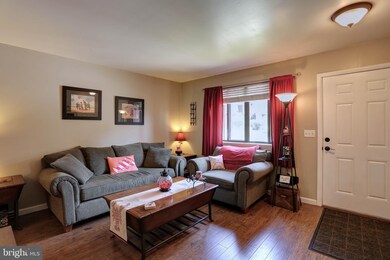 9 Gloucester Ct, Reisterstown, MD 21136 - photo 2