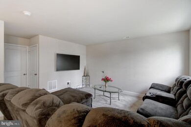 5007 Potomac Highlands Cir, Triangle, VA 22172 - photo 5