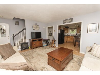 3 W Pine St unit 15, Plaistow, NH 03865 - photo 5