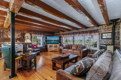 Plenty of space for family and friends