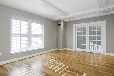 10 Charlesgate E unit 502, Boston, MA 02215 - photo 4
