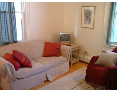 198 Hampshire St unit 1, Cambridge, MA 02139 - photo 3