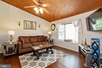 11215 Ascot Cir, Fredericksburg, VA 22407 - photo 5