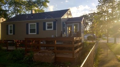 147 N Wiggs St, Griffith, IN 46319 - photo 4