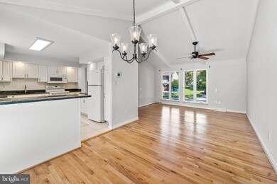 5222 Hayledge Ct, Columbia, MD 21045 - photo 2