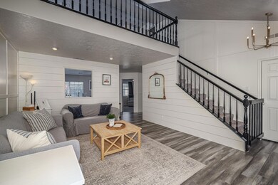 919 RCT LIVING ROOM 2