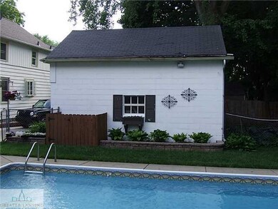 1200 Lenore Ave, Lansing, MI 48910 - photo 4