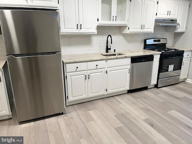 1006 Walnut St, Norristown, PA 19401 - photo 6