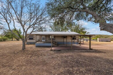 216 Hamilton Ln, Fredericksburg, TX 78624 - photo 2