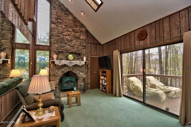 456 Lakewood Dr, Hamlin, PA 18427 - photo 5