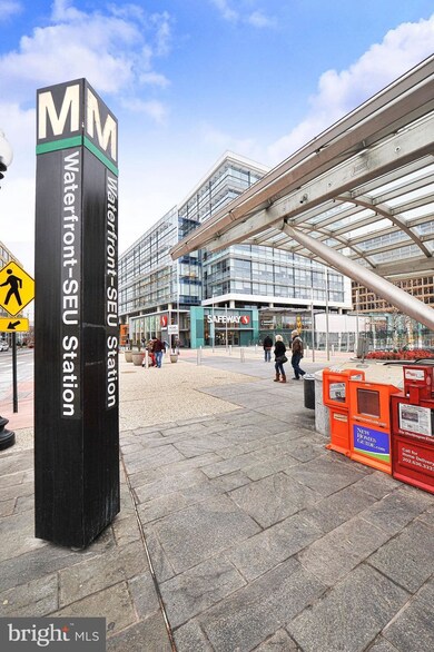 1218 Half St SW, Washington, DC 20024 - photo 7