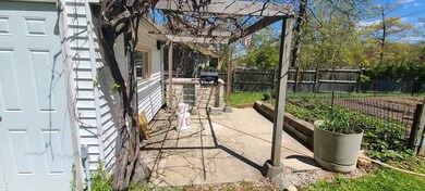 10 Mellen St unit A, Hopedale, MA 01747 - photo 6