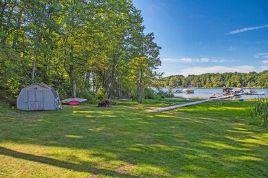 10348 Corey Bluff Rd Three-large-003-043