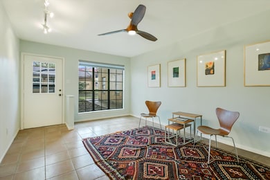 2301 Lawnmont Ave unit 5, Austin, TX 78756 - photo 2