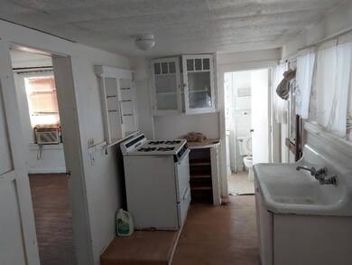 814 14th St N, Saint Petersburg, FL 33705 - photo 5