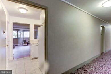 Jefferson House unit 216, Washington, DC 20037 - photo 4