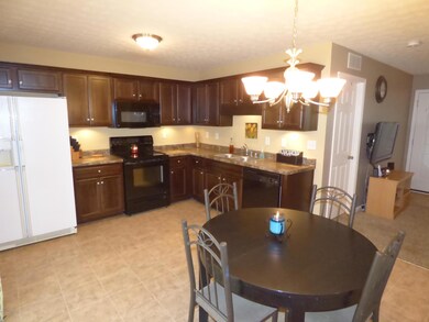 196 Crossfield Dr, Mount Washington, KY 40047 - photo 5