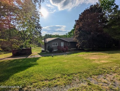 70 Bentley Dr, Troy, NY 12182 - photo 2