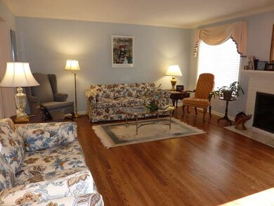 1114 Franklin Ln unit 1114, Buffalo Grove, IL 60089 - photo 2
