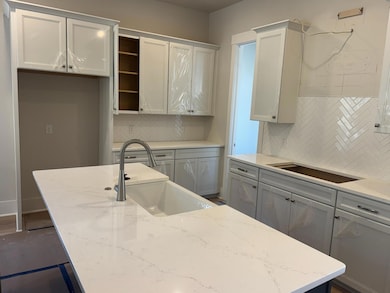 Sprawling Quartz Island!