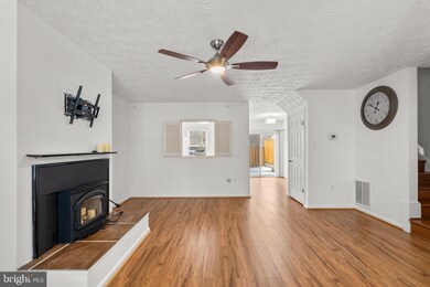 18656 Winding Creek Place, Germantown, MD 20874 - photo 7