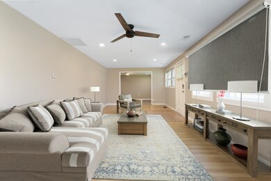 17950 Thomas Ln, Country Club Hills, IL 60478 - photo 4