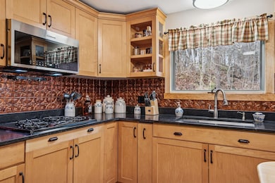 867 E Bethel Rd, Randolph Center, VT 05061 - photo 5