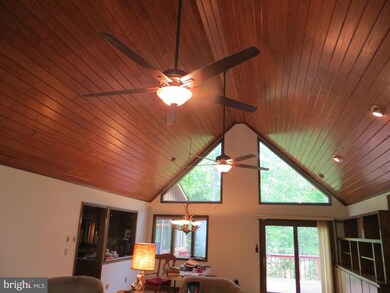 709 Mt Pleasant Dr, Locust Grove, VA 22508 - photo 4