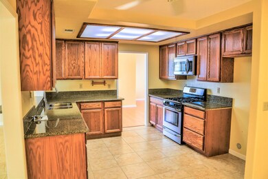 4048 Aviation Way, Rosamond, CA 93560 - photo 4