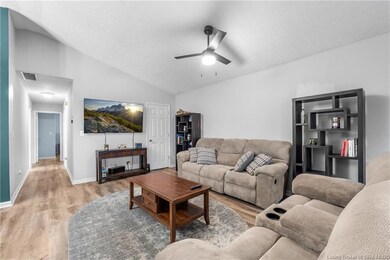 917 Valley View Rd, New Albany, IN 47150 - photo 4